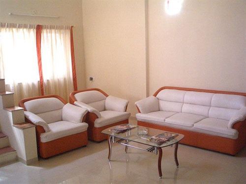 Compact Homes Пуна Экстерьер фото